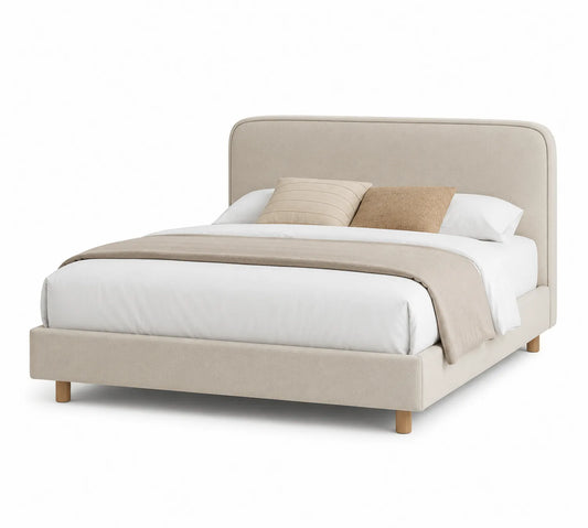 Cama de matrimonio tapizada beige con cabecero de tela y patas de madera